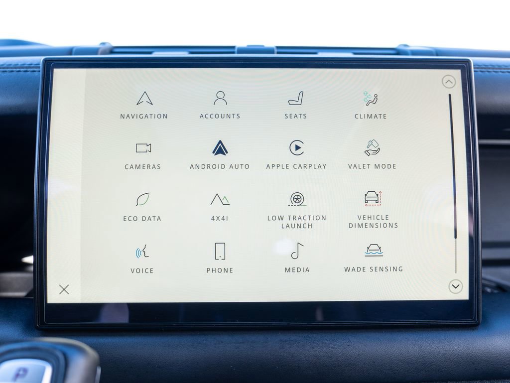 Used 2024 Land Rover Defender 110 Carpathian Edition image 24