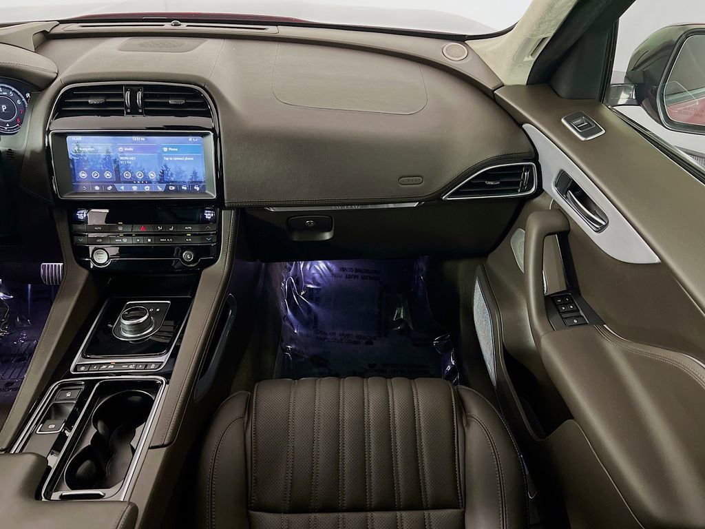 Used 2019 Jaguar F-PACE Portfolio image 25