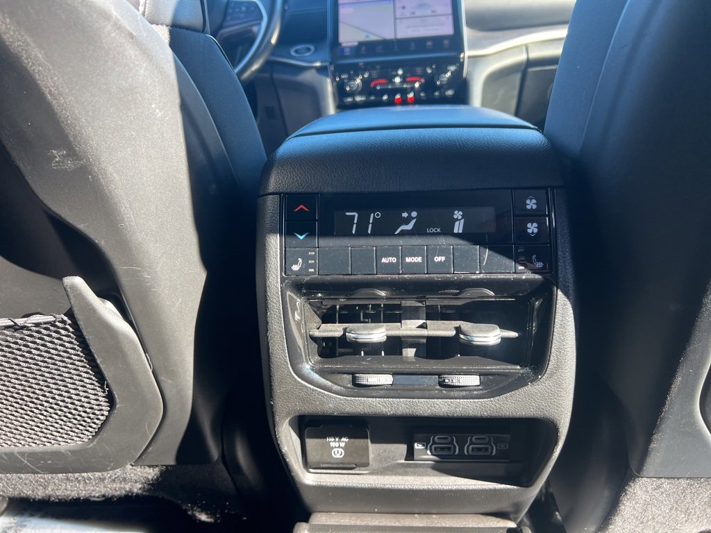 Used 2021 Jeep Grand Cherokee L Limited image 16