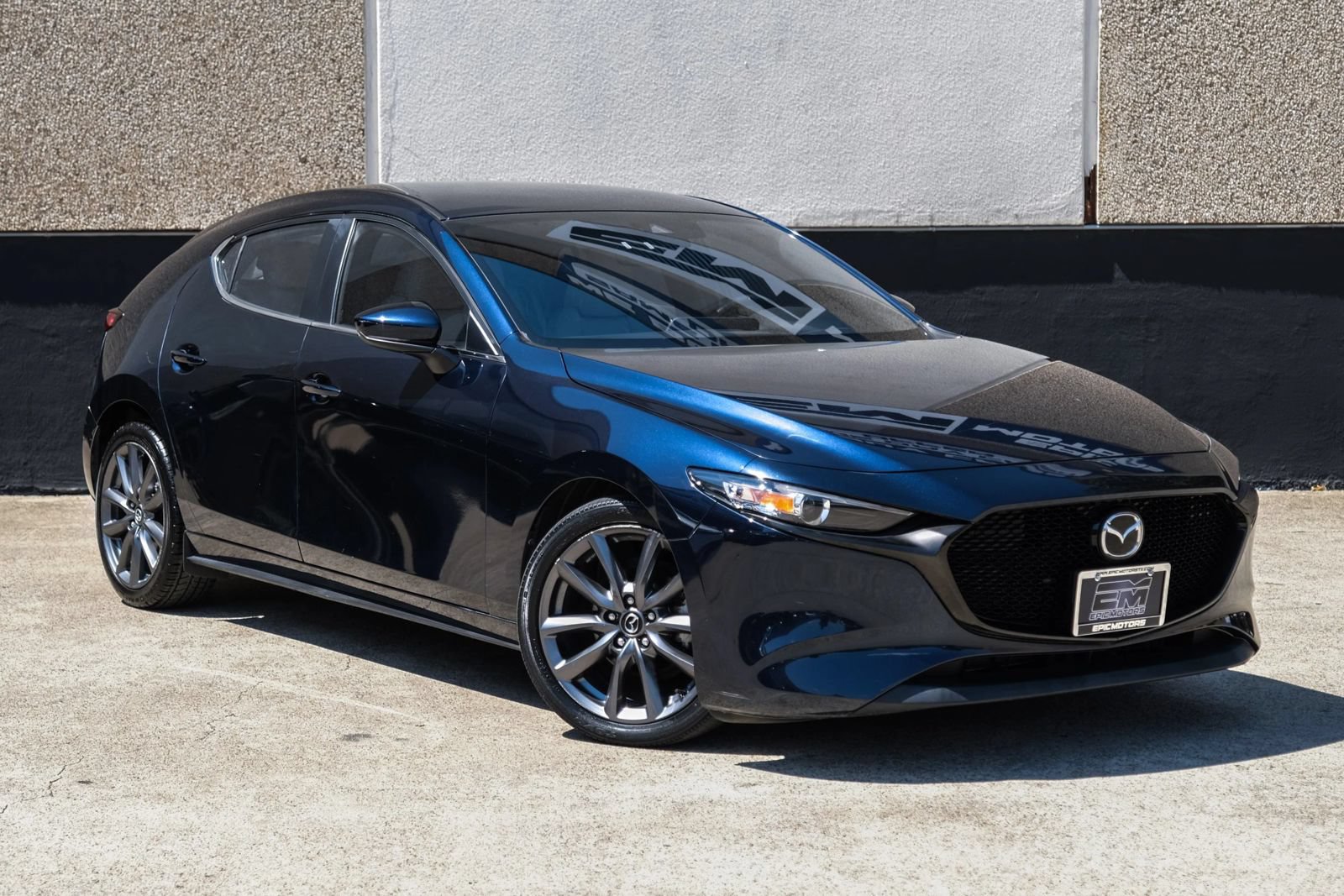 Used 2019 MAZDA MAZDA3 Hatchback w/ Preferred Package FWD image 5