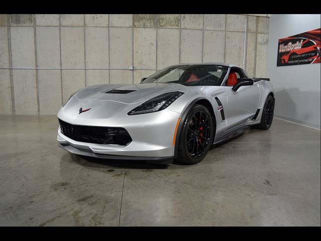 Used 2019 Chevrolet Corvette Grand Sport w/ Grand Sport Heritage Package RWD image 4