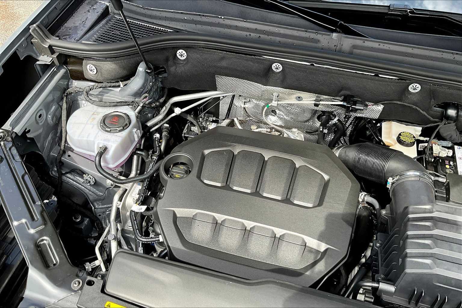 New 2026 Volkswagen Atlas Cross Sport SE image 17