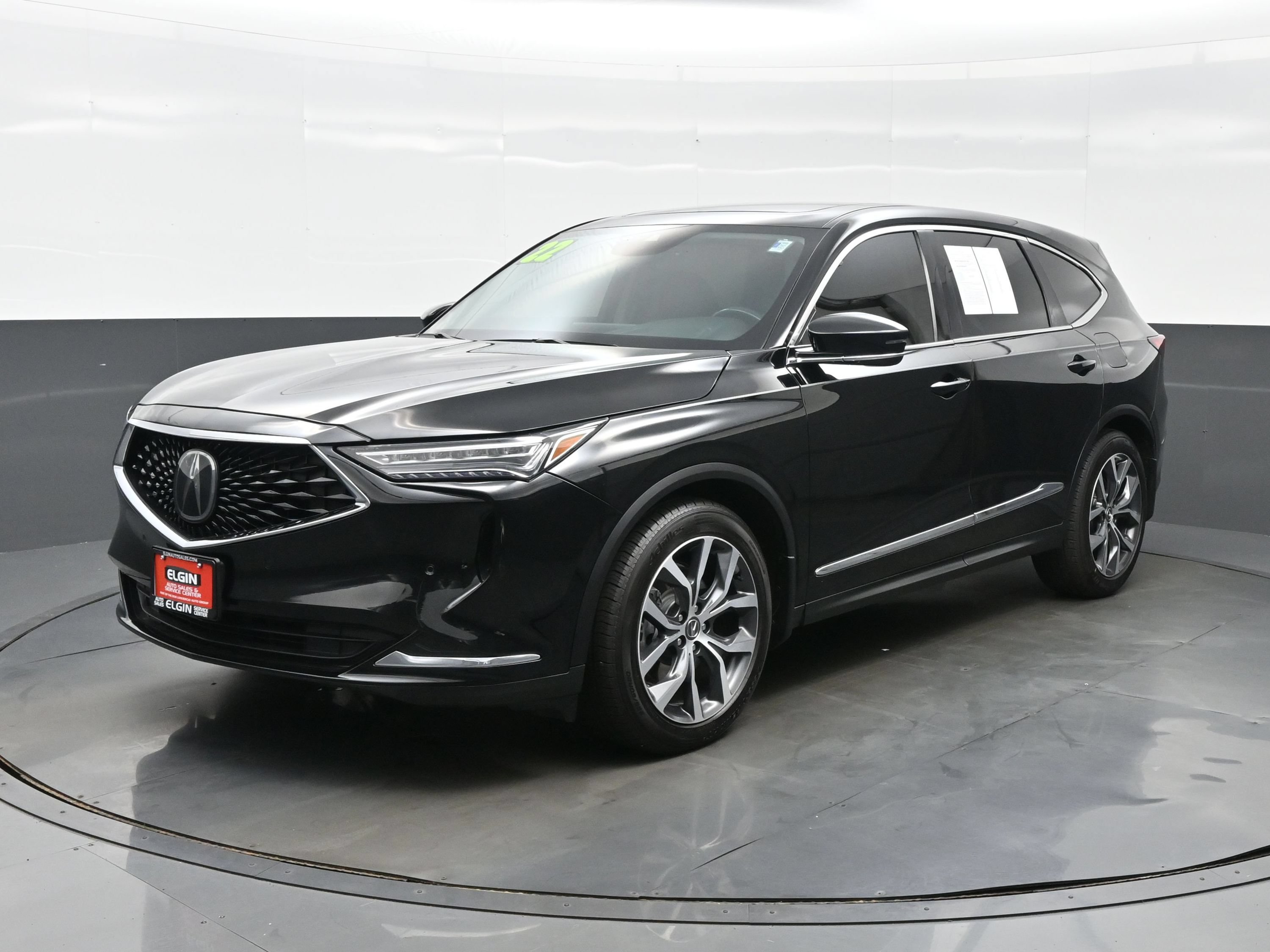 Used 2022 Acura MDX w/ Technology Package FWD image 2