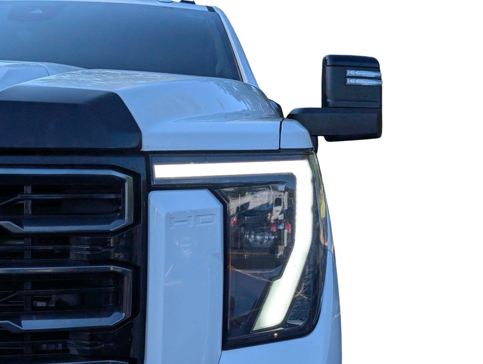 Used 2024 GMC Sierra 2500 AT4 w/ AT4 Premium Plus Package AWD/4WD image 14