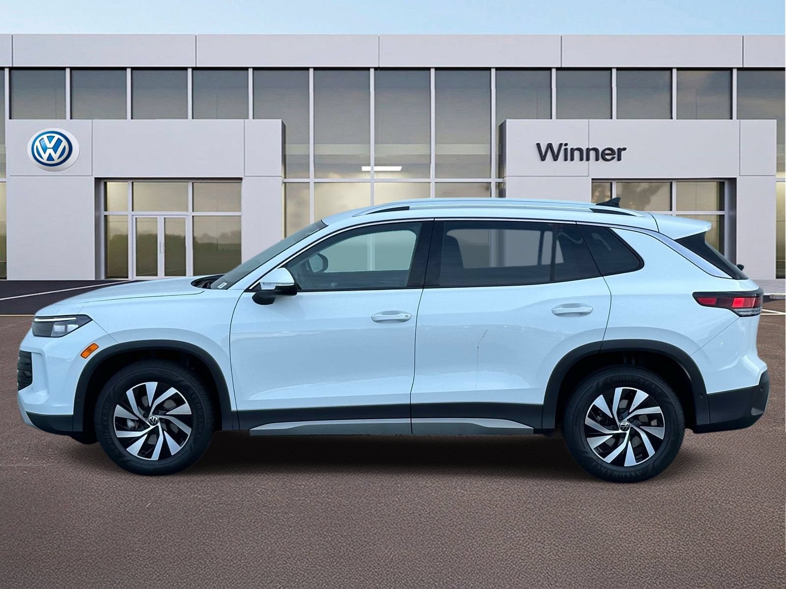 Certified 2025 Volkswagen Tiguan S FWD video 2