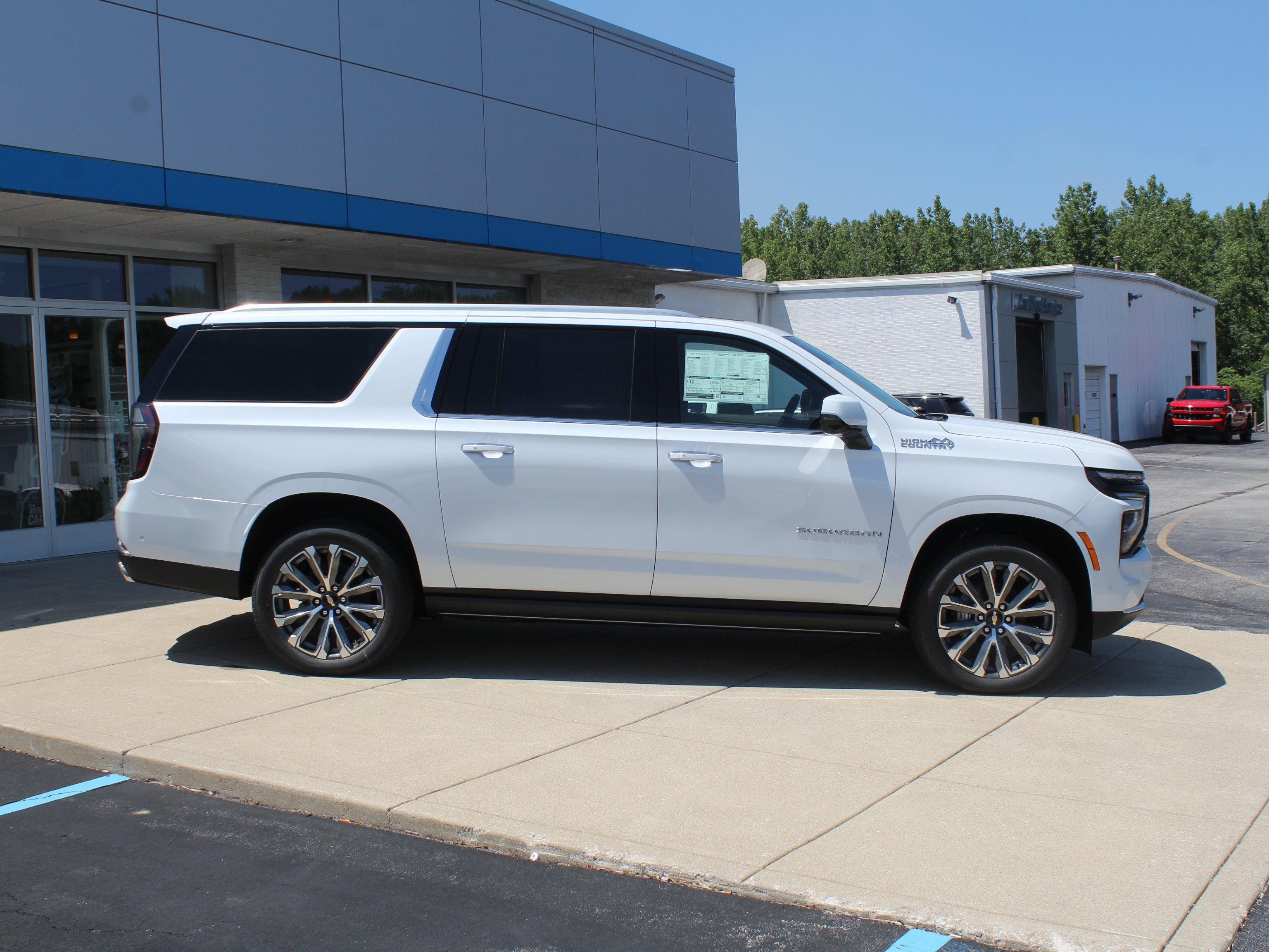 New 2026 Chevrolet Suburban High Country w/ LPO, Illumination Package AWD/4WD image 3