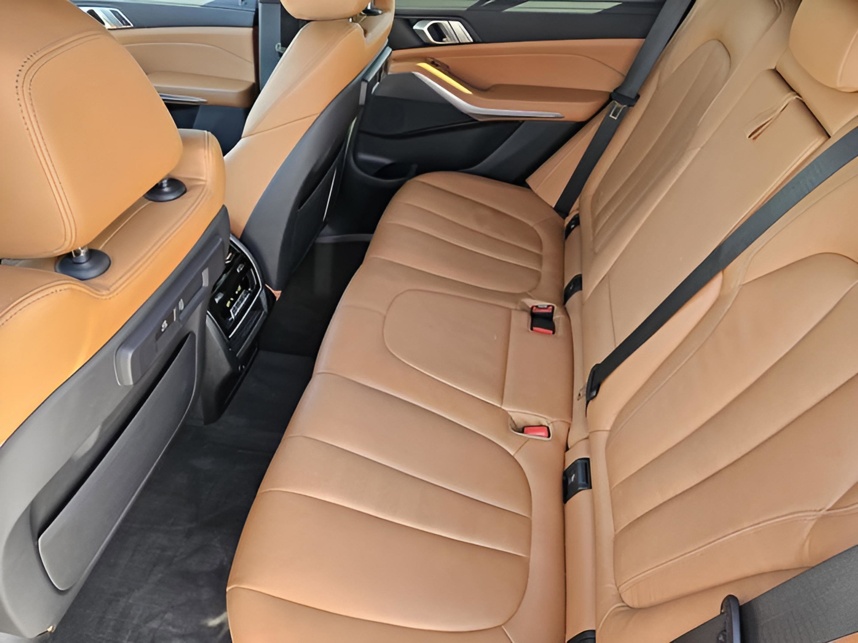 Used 2022 BMW X5 sDrive40i w/ M Sport Package RWD image 31