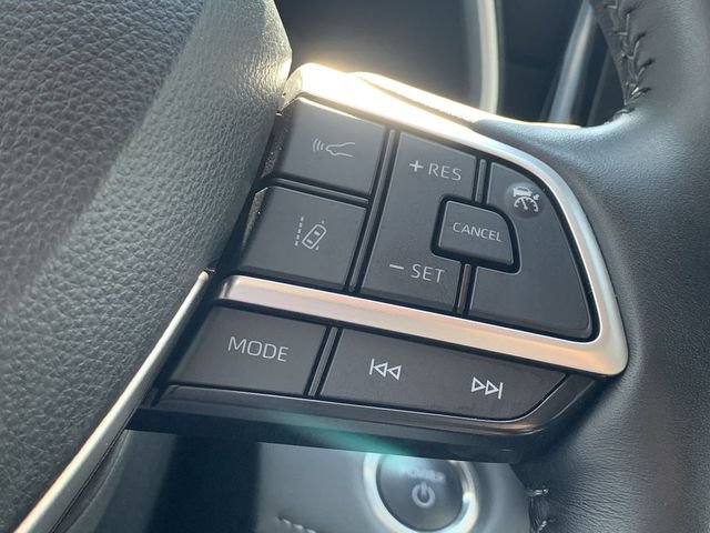Used 2024 Toyota Highlander Limited AWD/4WD image 23