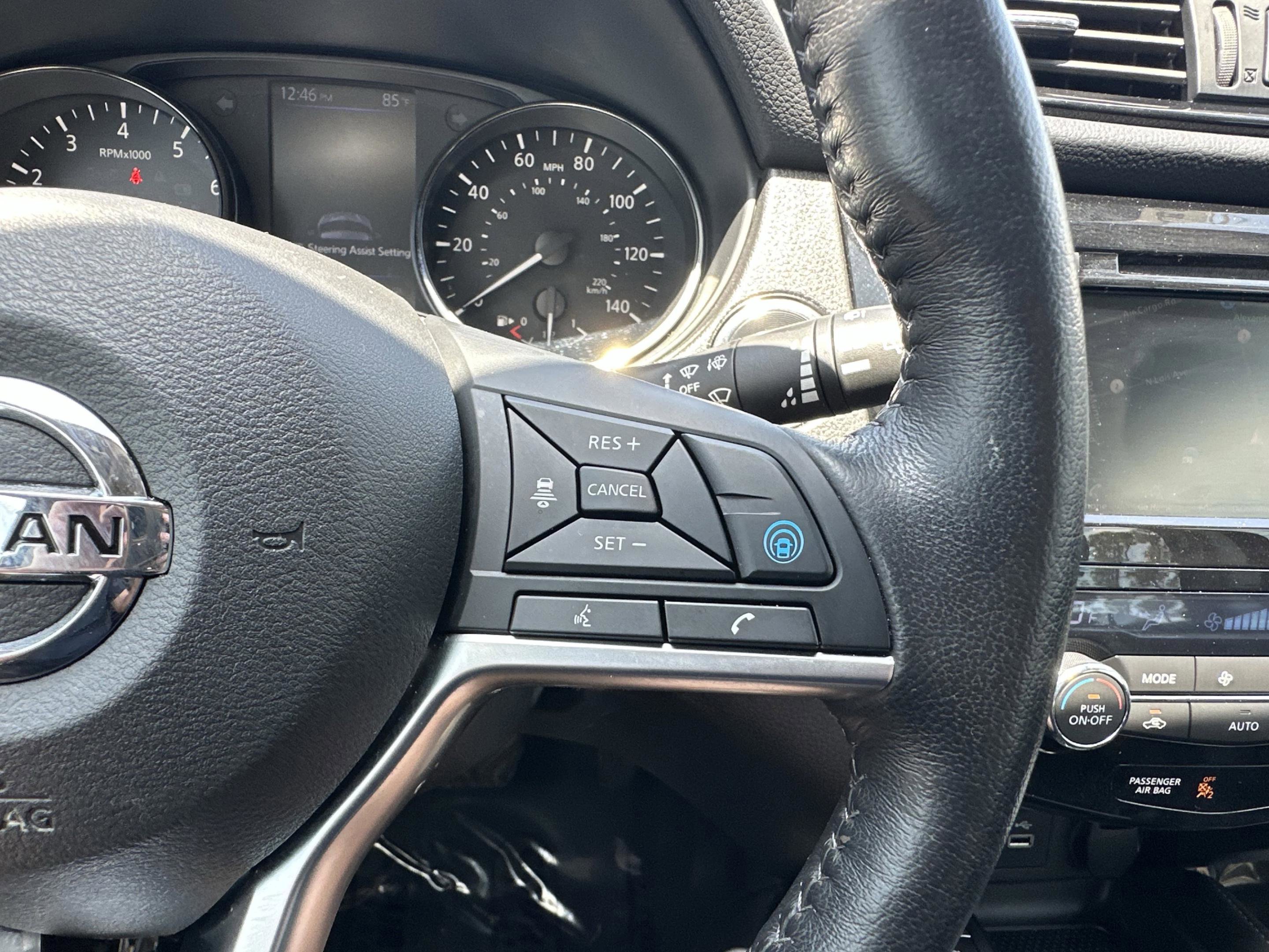 Used 2019 Nissan Rogue Sport SL w/ Premium Package FWD image 36