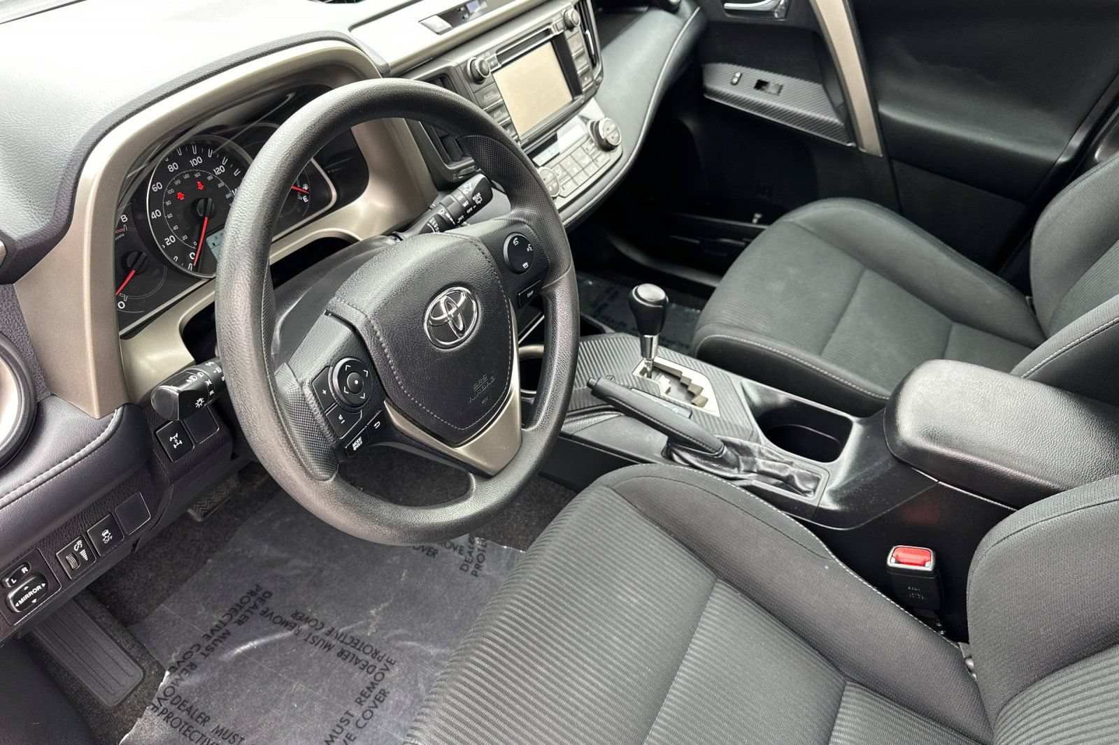 Used 2015 Toyota RAV4 XLE AWD/4WD image 10
