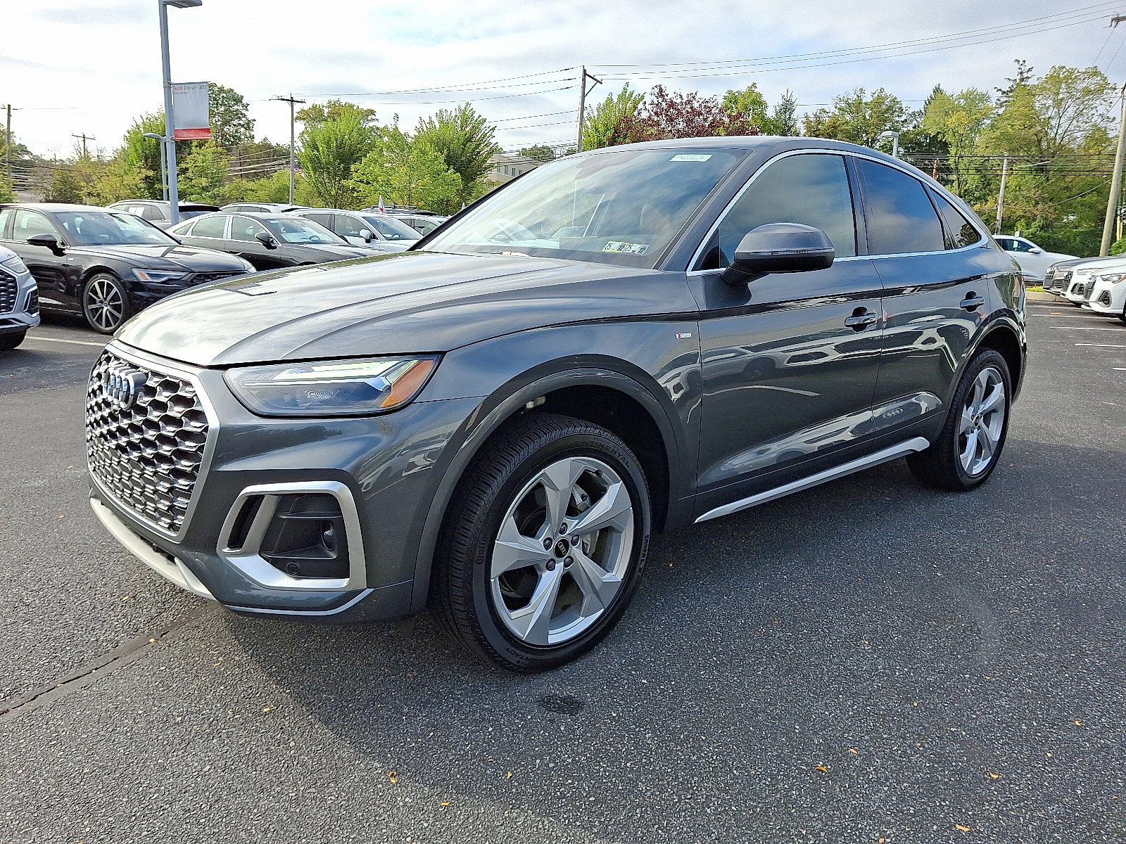 Certified 2025 Audi Q5 2.0T Premium Plus image 3