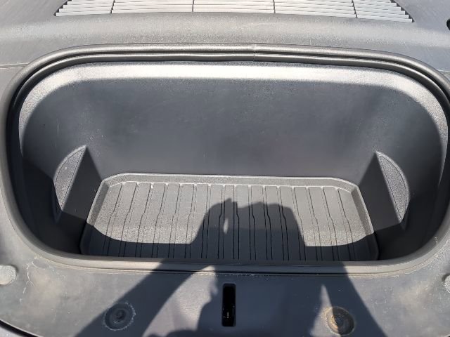 Used 2023 Tesla Model Y Long Range image 20