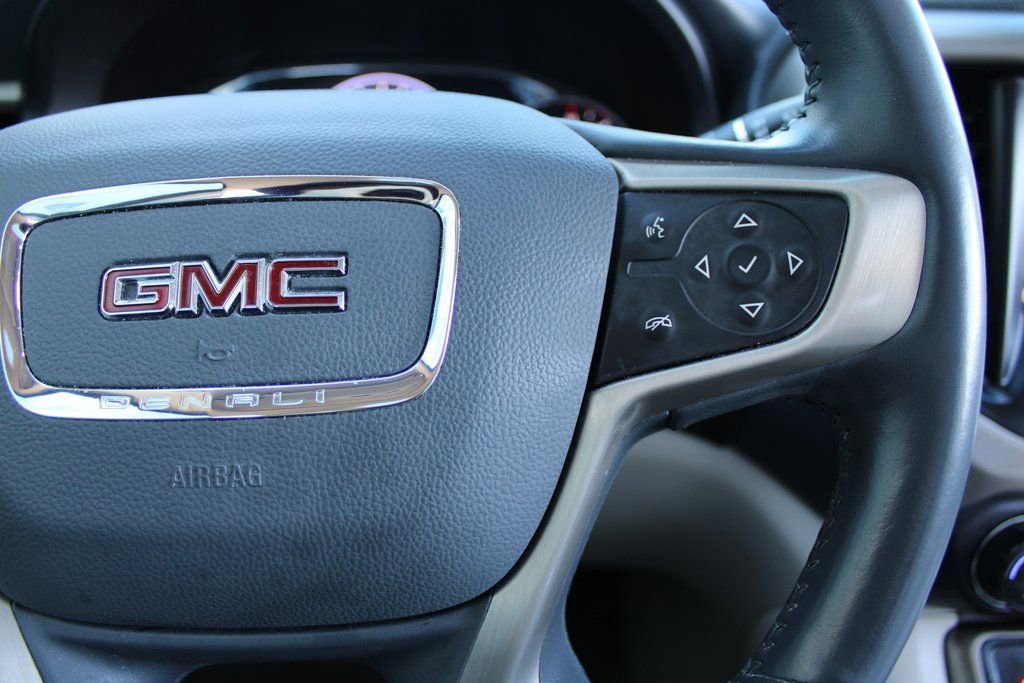 Used 2021 GMC Acadia Denali w/ Denali Ultimate Package image 13