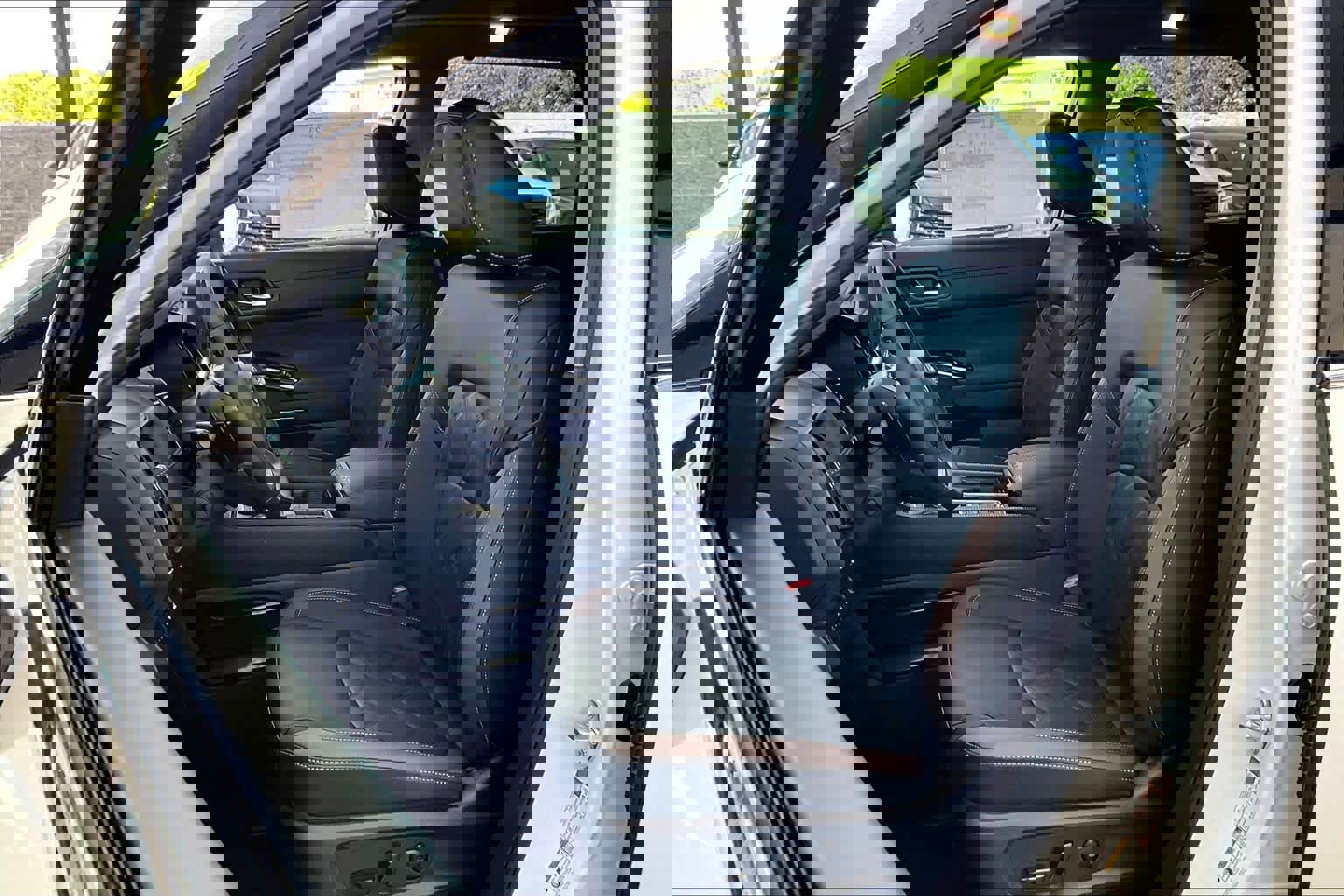 New 2026 Nissan Pathfinder Platinum image 15