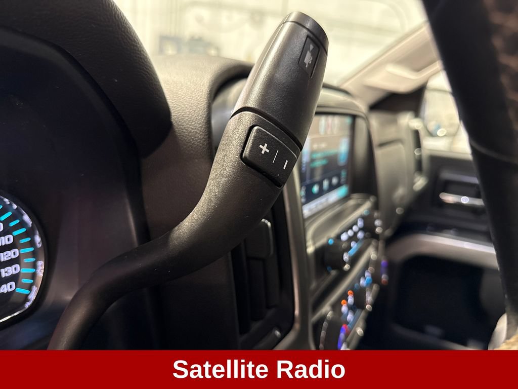 Used 2015 Chevrolet Silverado 1500 LT w/ LT Convenience Package AWD/4WD image 10