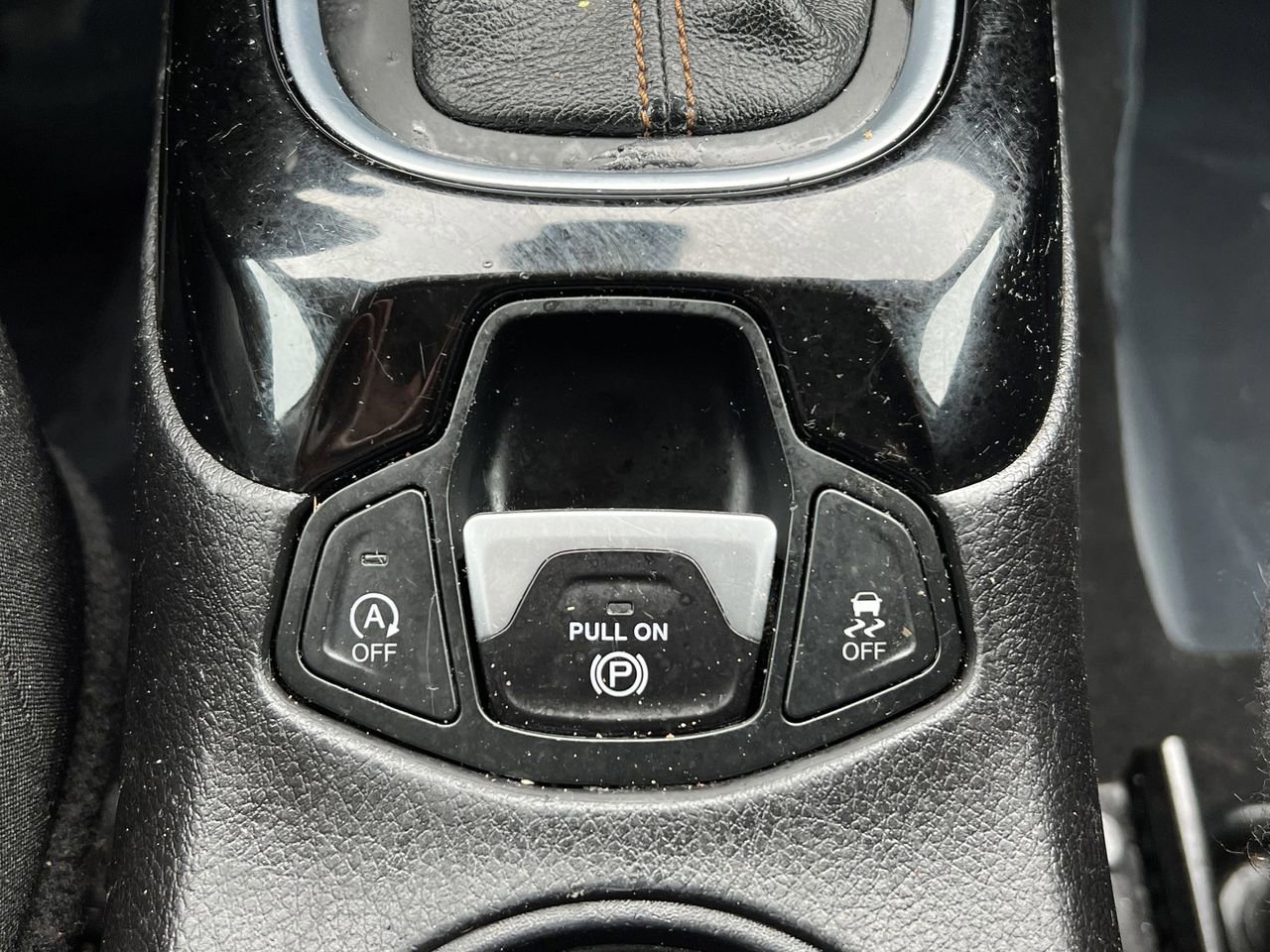 Used 2021 Jeep Compass Limited image 9