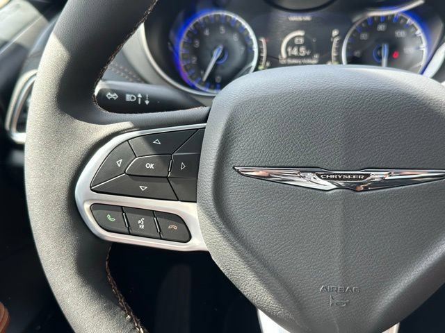New 2026 Chrysler Pacifica Pinnacle w/ Trailer Tow Group FWD image 19