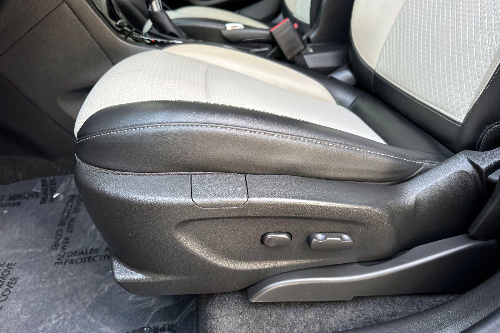 Certified 2018 Buick Encore Preferred image 13