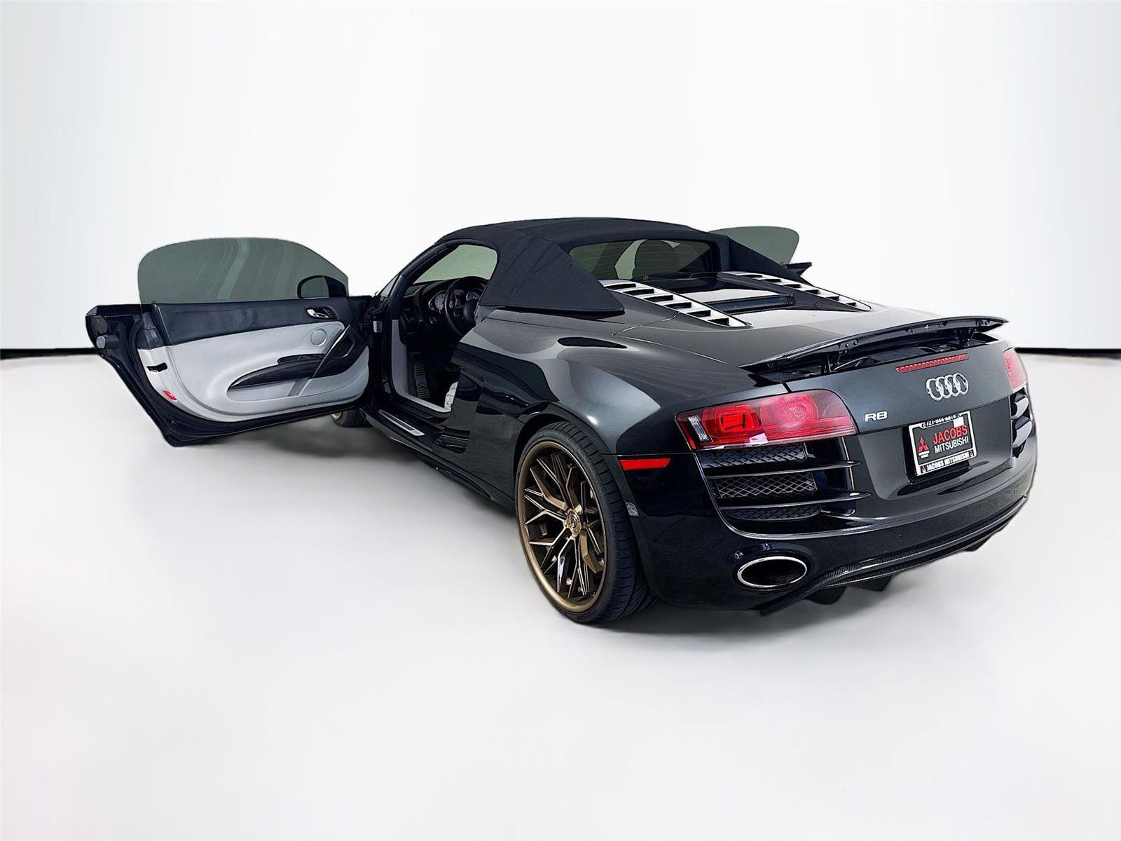 Used 2012 Audi R8 V10 image 33