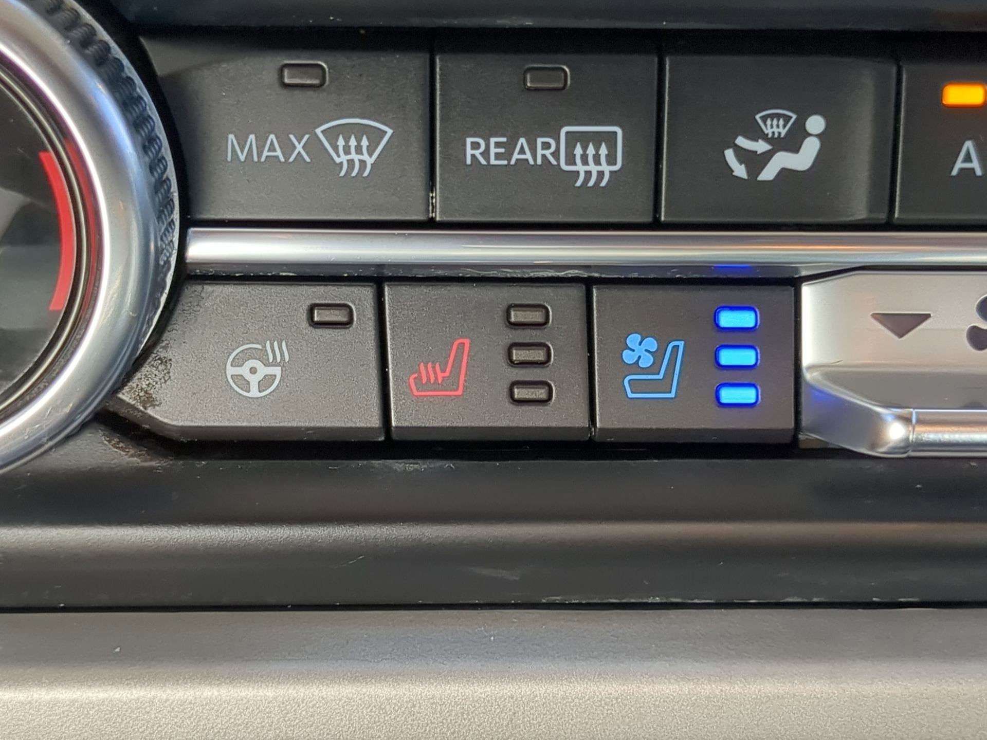 Certified 2022 Ford Expedition Max XLT image 49