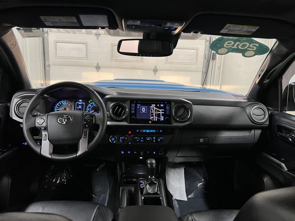 Used 2019 Toyota Tacoma TRD Sport AWD/4WD image 34