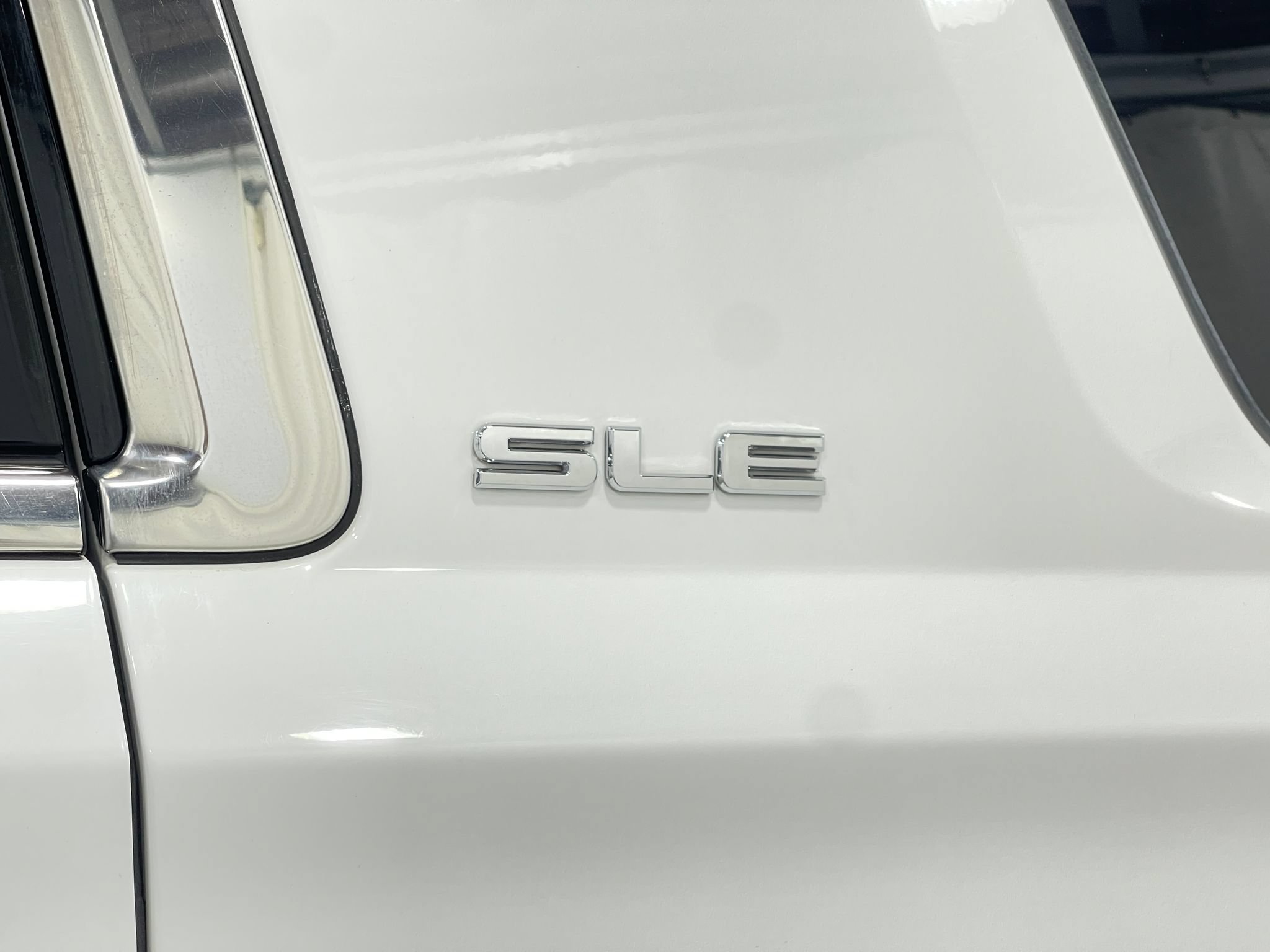 Used 2016 GMC Yukon SLE w/ HD Trailering Package AWD/4WD image 40