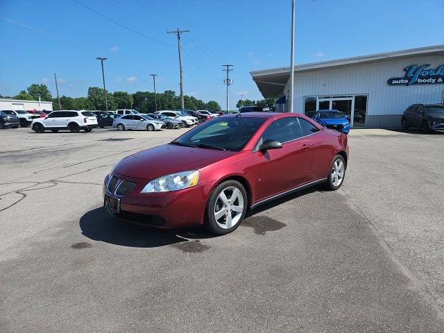 Used 2008 Pontiac G6 GT w/ Premium Package FWD image 2