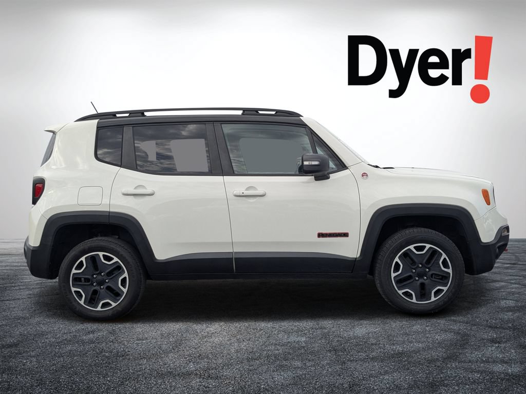 Used 2017 Jeep Renegade Trailhawk w/ Safety & Security Group AWD/4WD image 2