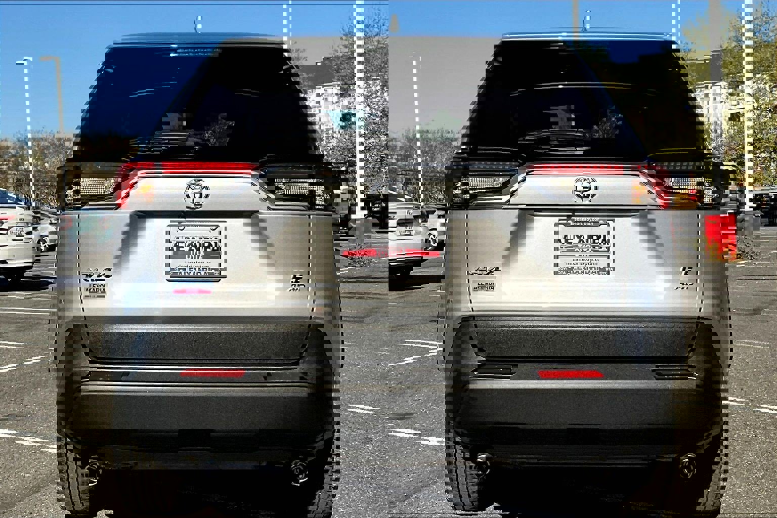 Used 2024 Toyota RAV4 LE image 4