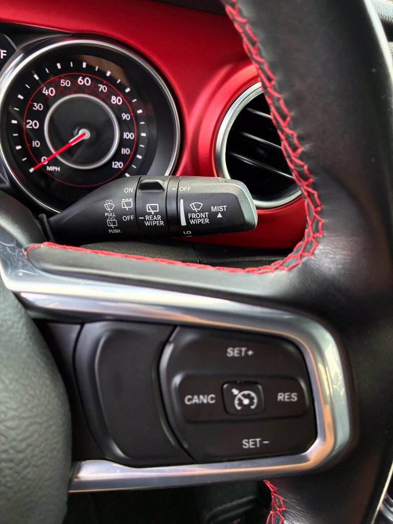 Used 2022 Jeep Wrangler Unlimited Rubicon AWD/4WD image 33