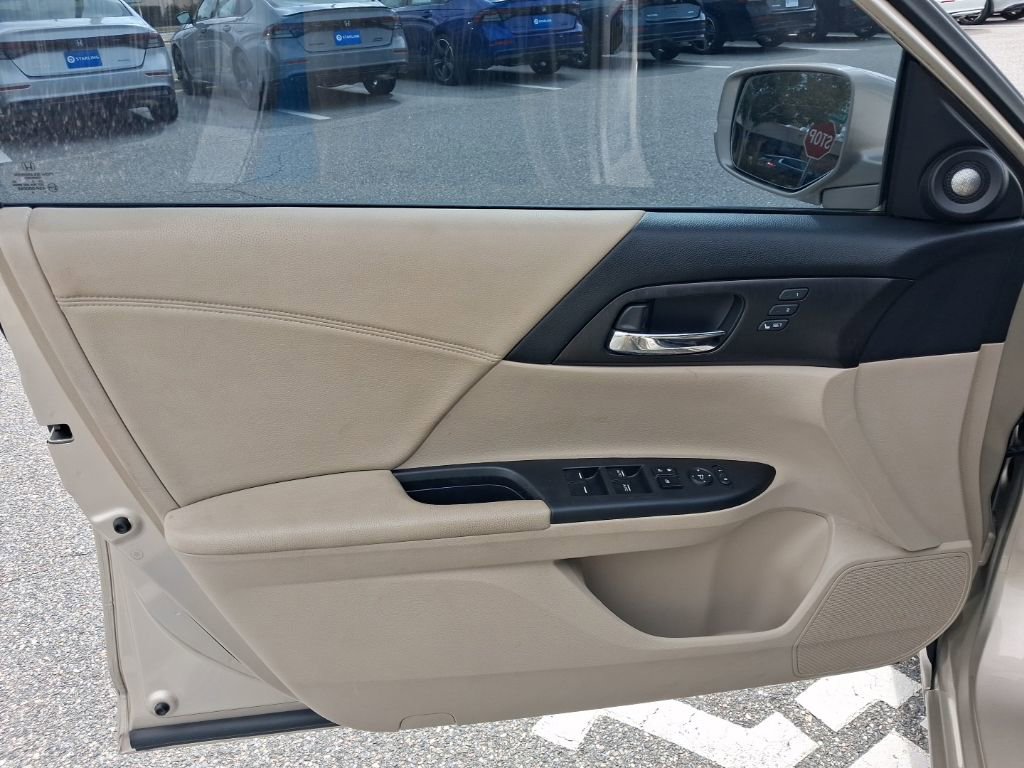 Used 2013 Honda Accord EX-L image 19