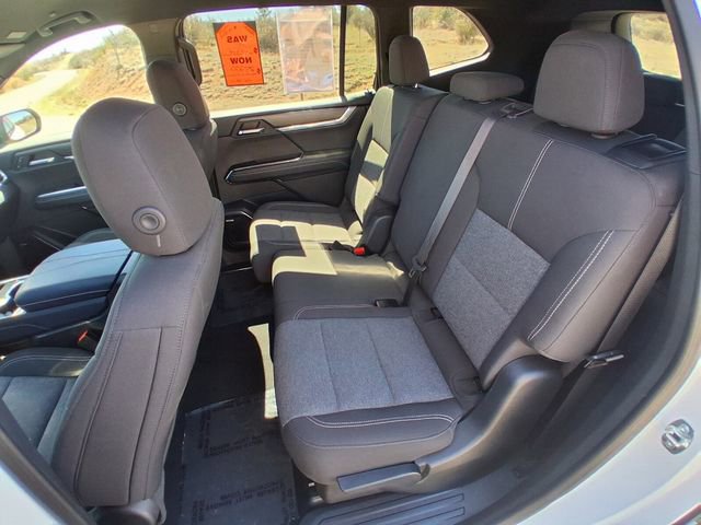 Certified 2025 GMC Acadia Elevation image 11