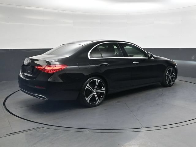 Used 2022 Mercedes-Benz C 300 Sedan image 4