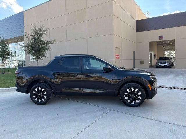 Used 2025 Hyundai Santa Cruz SEL FWD image 6