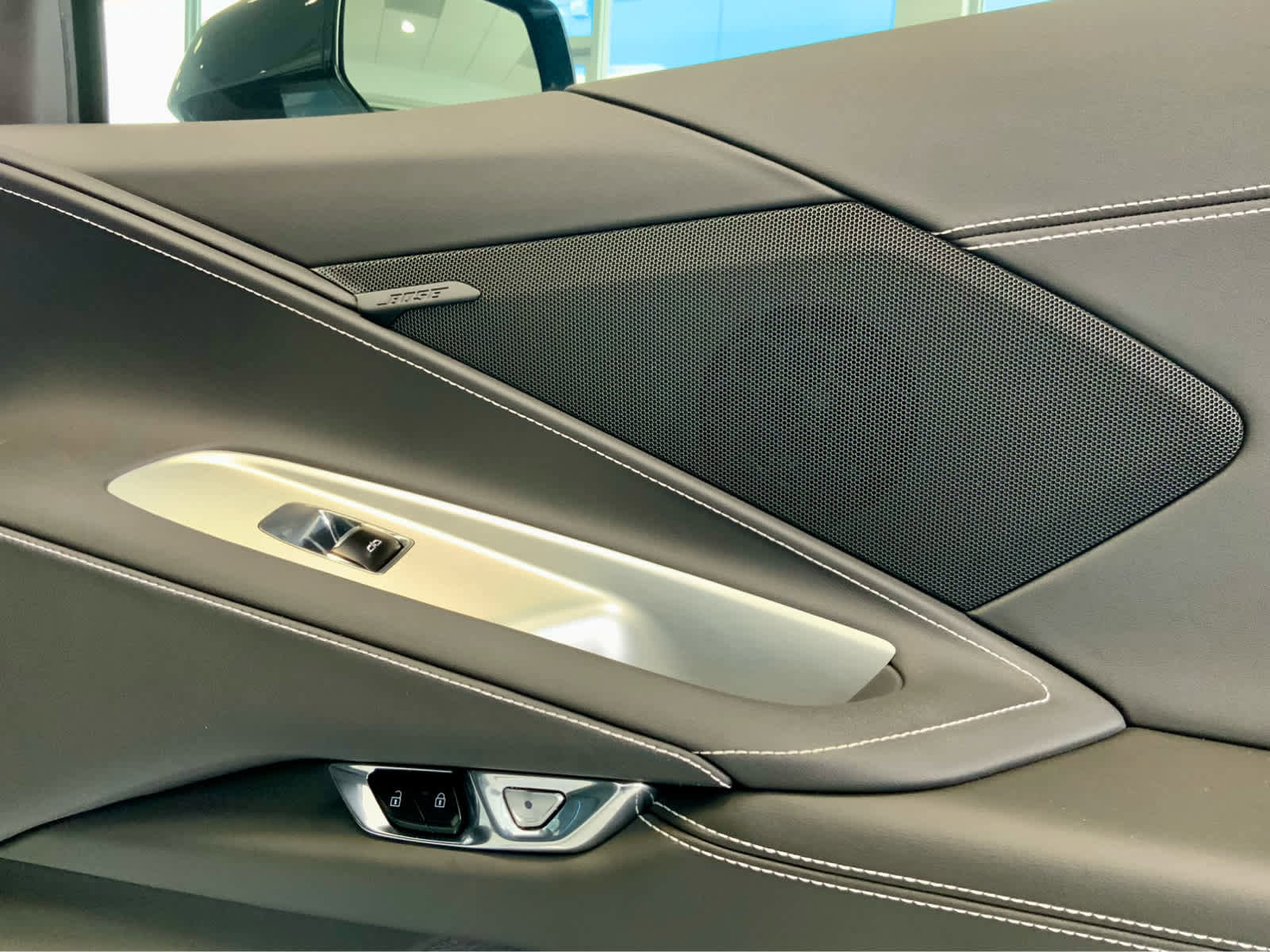 Used 2023 Chevrolet Corvette Stingray Coupe w/ Z51 Performance Package image 37