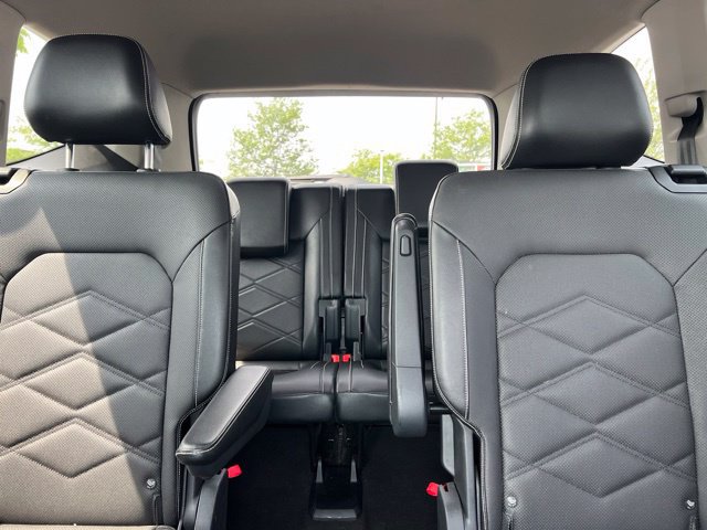 Used 2024 Volkswagen Atlas SE FWD image 29