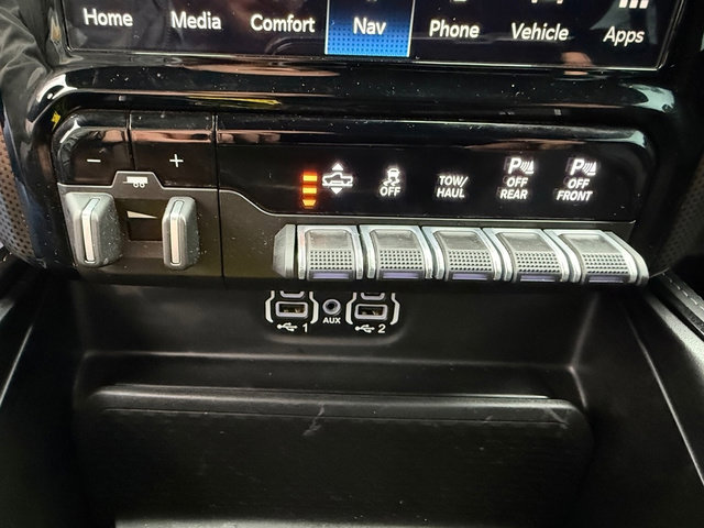 Used 2023 RAM 1500 Limited AWD/4WD image 29