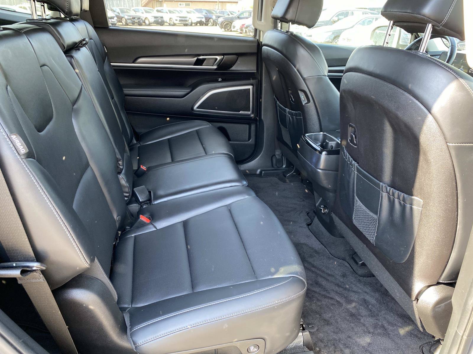 Used 2024 Kia Telluride LX AWD/4WD image 23