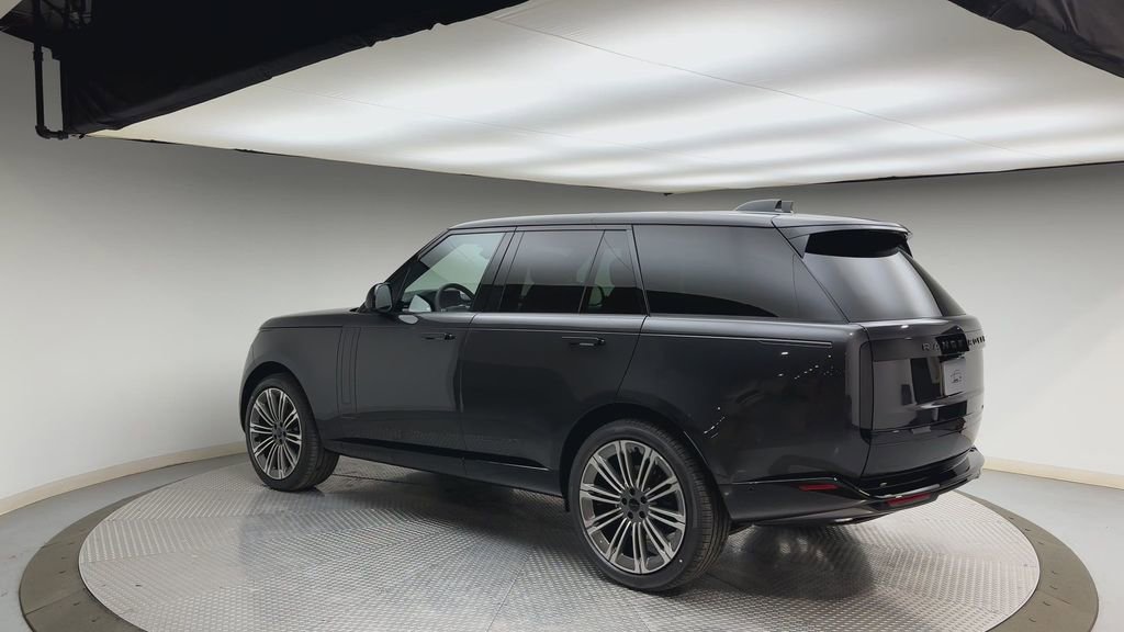New 2026 Land Rover Range Rover SE image 4