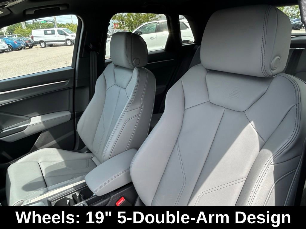 Used 2025 Audi Q3 2.0T Premium w/ Convenience Package AWD/4WD image 19