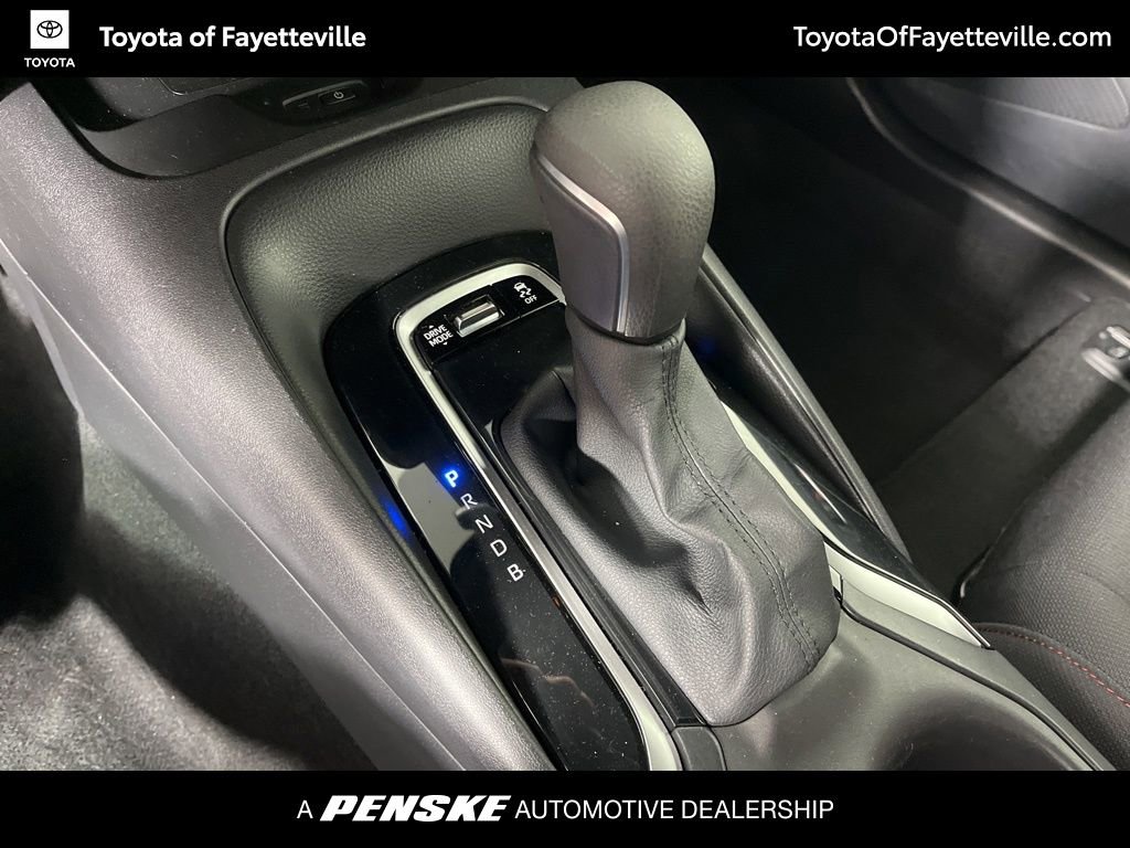 Used 2025 Toyota Corolla SE w/ SE Premium Package image 31