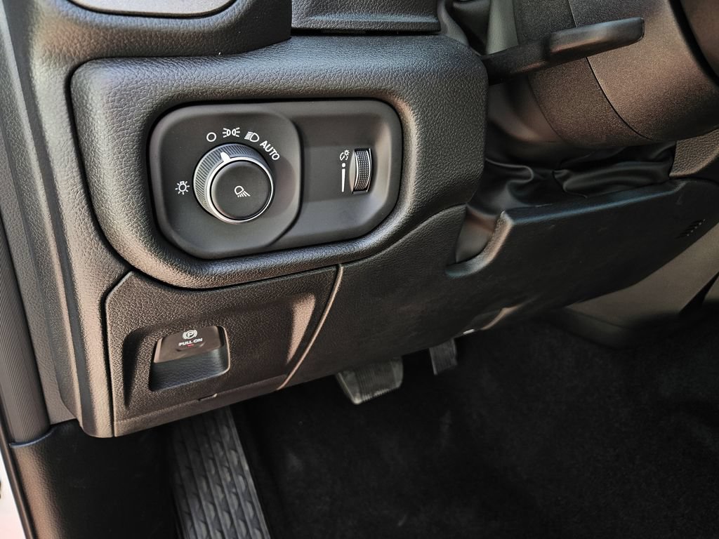 New 2026 RAM 1500 Tradesman AWD/4WD image 14