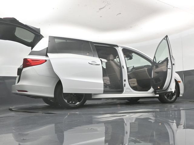 Used 2024 Honda Odyssey Elite image 64