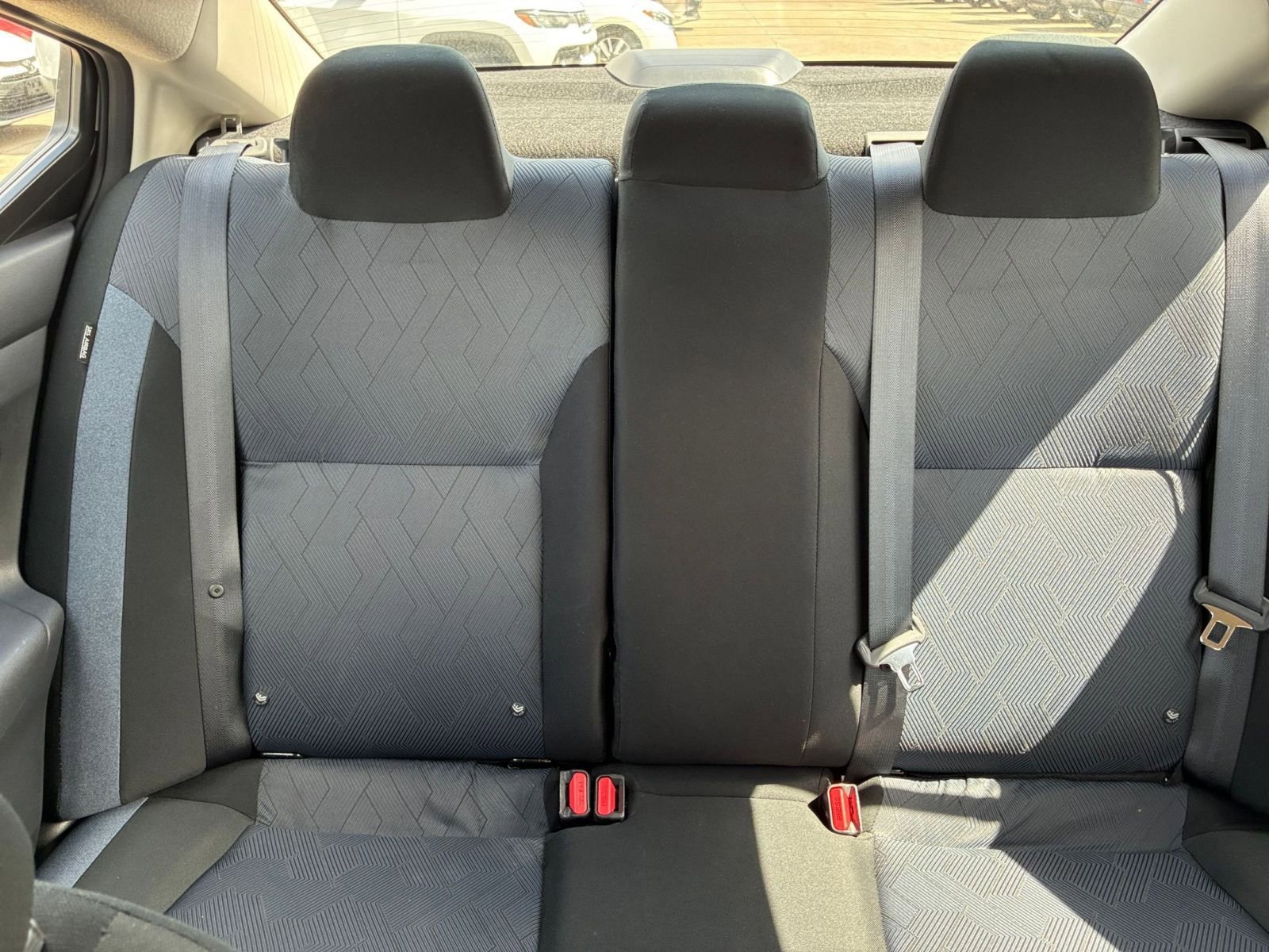 Used 2025 Nissan Versa SV image 31