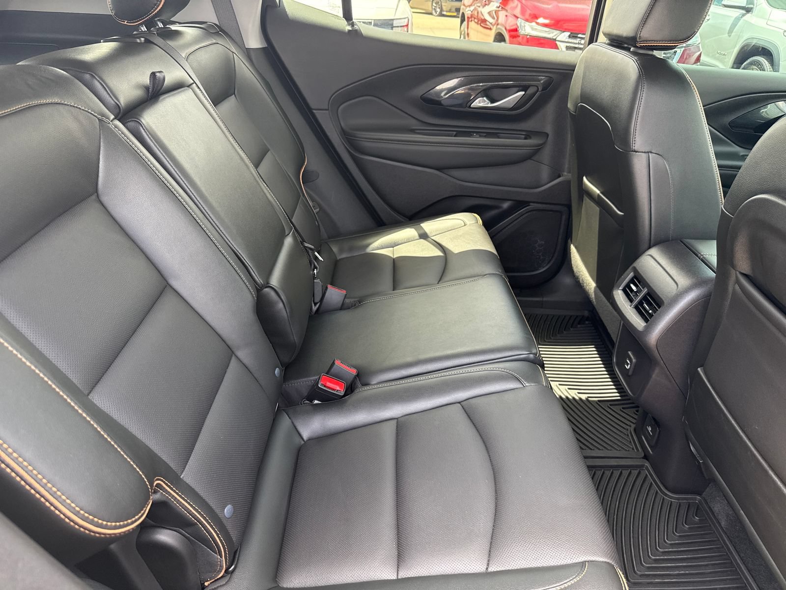 Used 2024 GMC Terrain AT4 AWD/4WD image 16