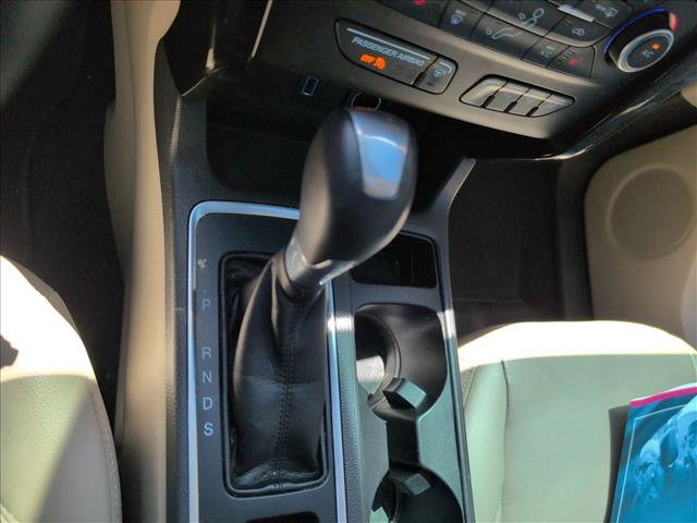 Used 2018 Ford Escape Titanium w/ Ford Safe & Smart Package AWD/4WD image 12