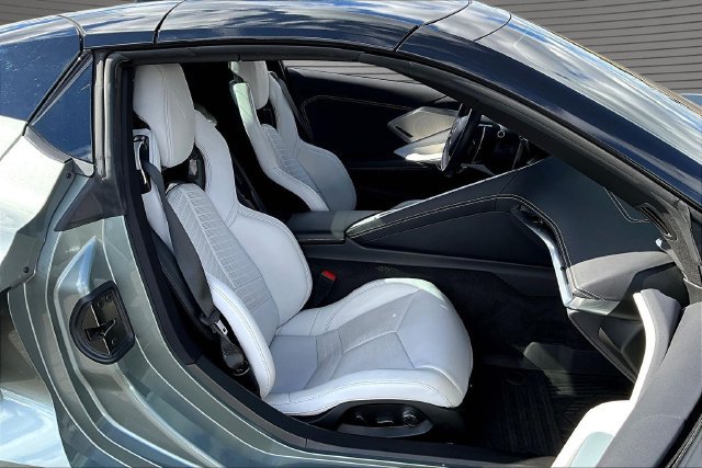 Used 2023 Chevrolet Corvette Stingray Preferred Conv w/ Z51 Performance Package RWD image 24