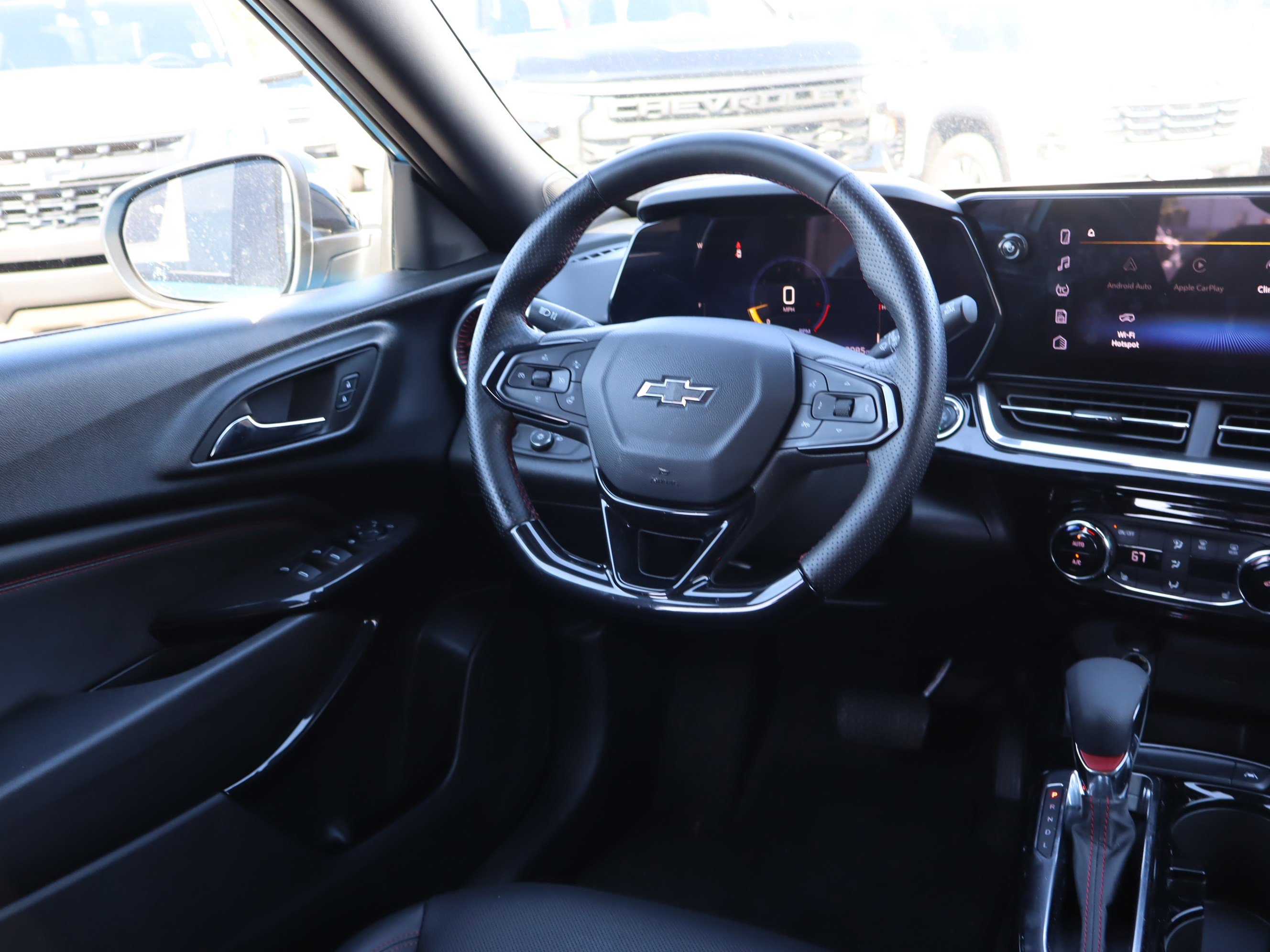Used 2025 Chevrolet Trax RS w/ Driver Confidence Package FWD image 12