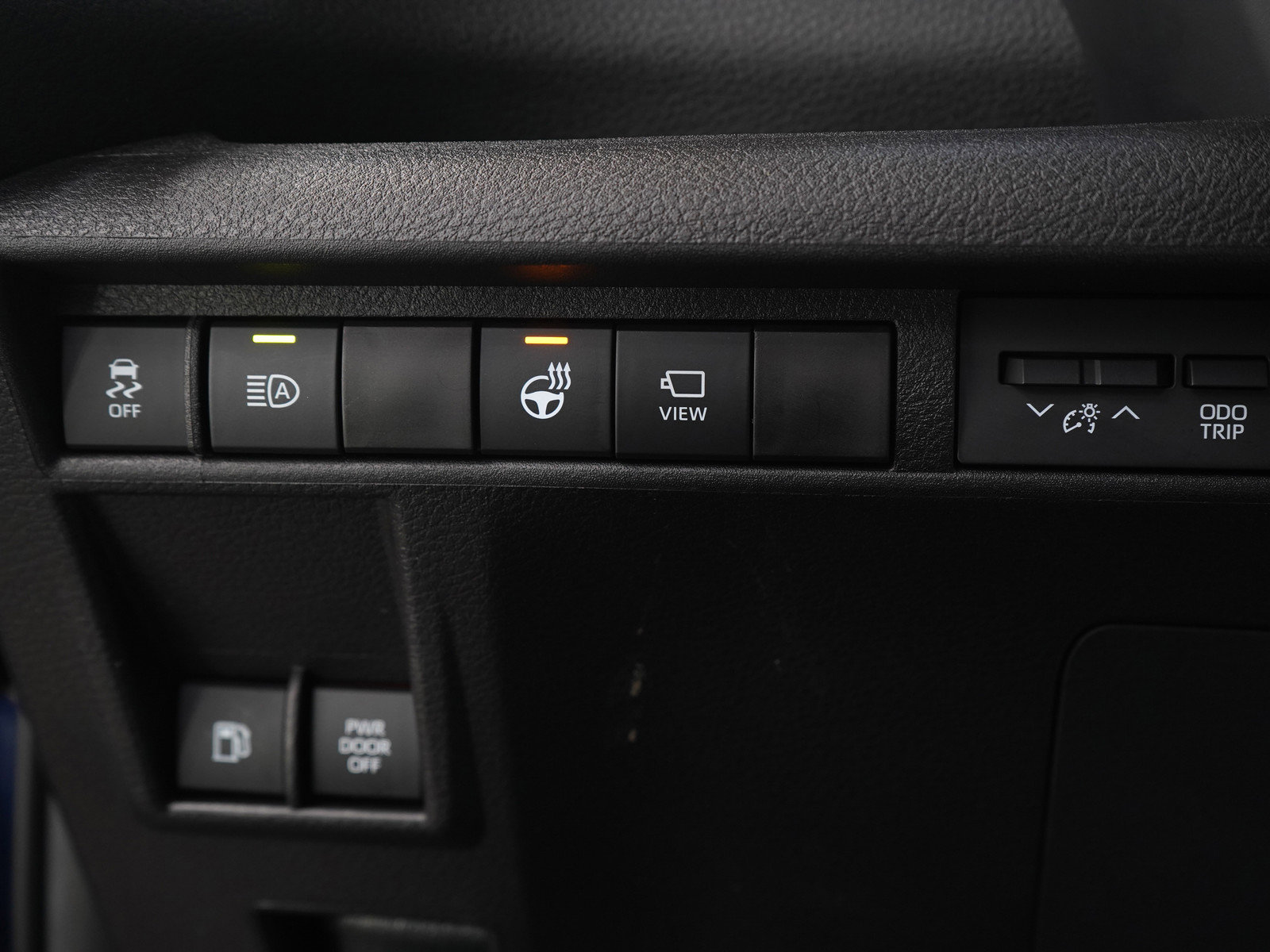 Used 2025 Toyota Sienna Platinum image 32