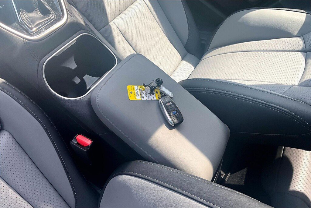 Certified 2025 Subaru Outback Limited XT image 18